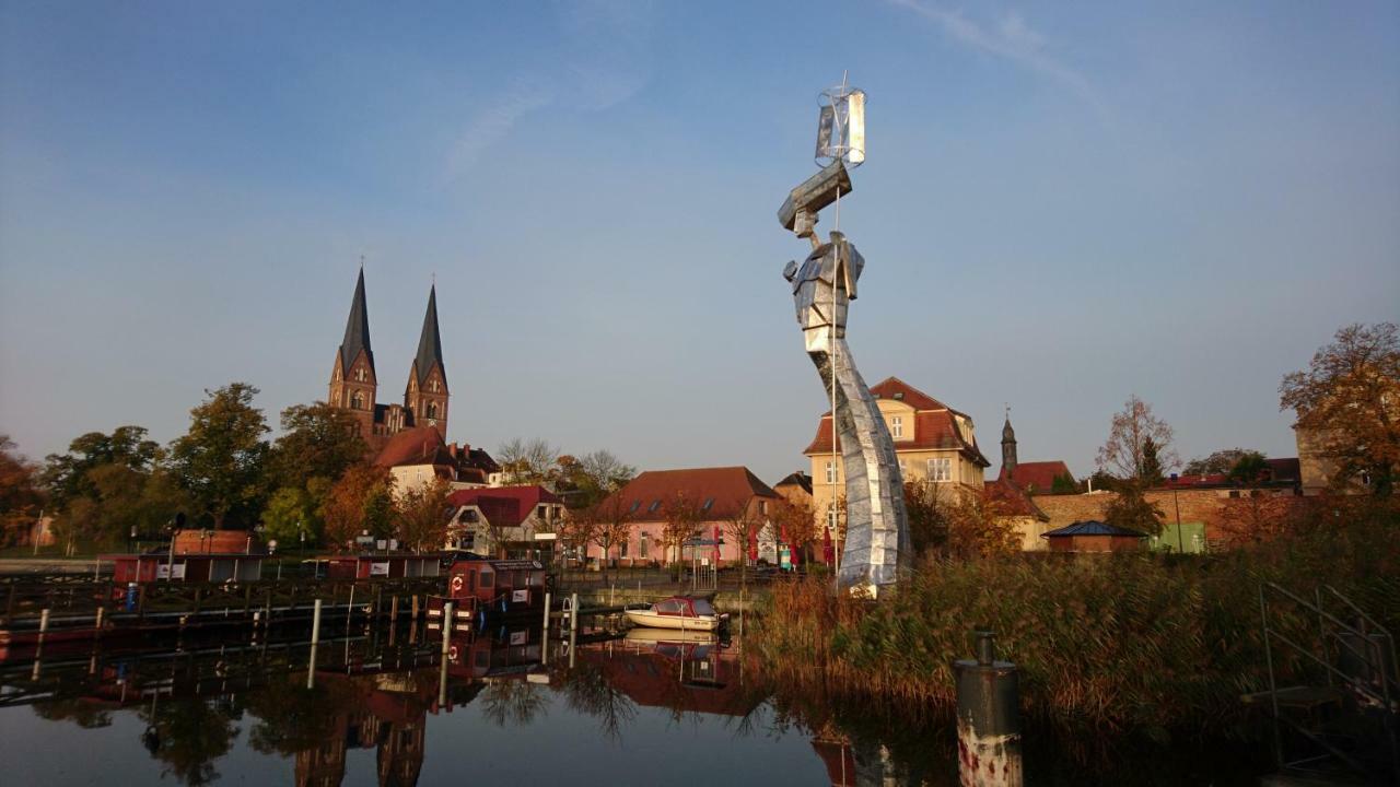 Kulturfreizeiten Ferienwohnungen Neuruppin Eksteriør bilde